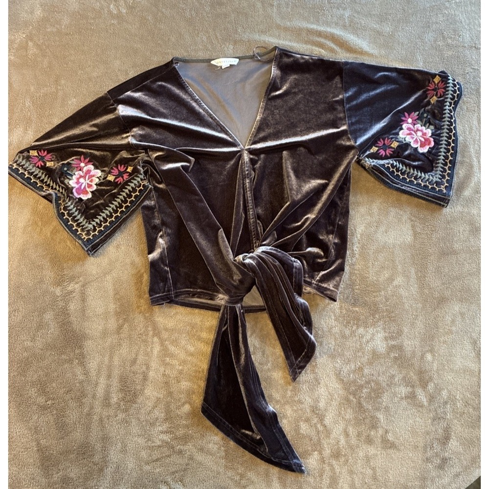 Women's Top Small Chocolate Brown Under the Twilight Embroidered Velvet Cozy